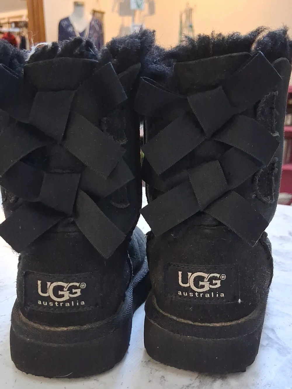 UGG Kids Black Shearling-Lined Bow Back Boots